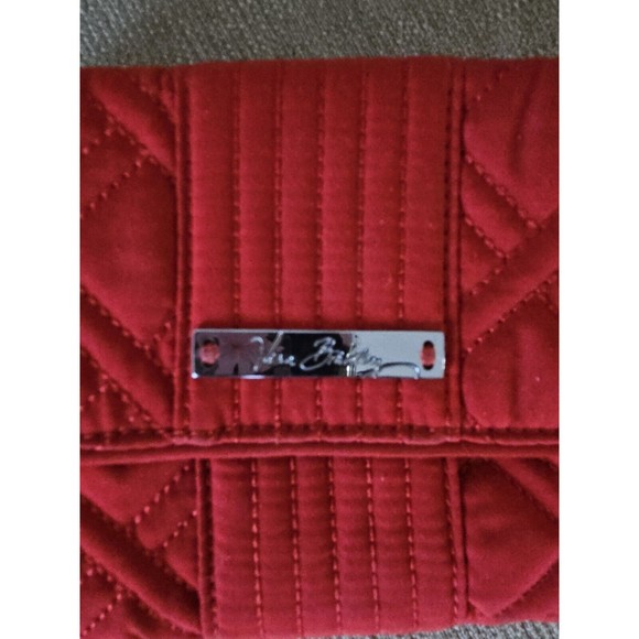 Vera Bradley Red Quilted Zip Around Wallet Credit Card/ Change Pocket. EUC - Picture 2 of 9